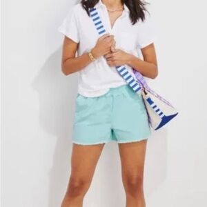 Vineyard Vines pull on Shorts